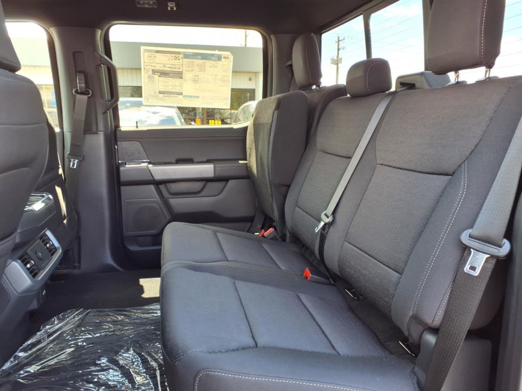 2025 Ford F-150 XLT photo 6