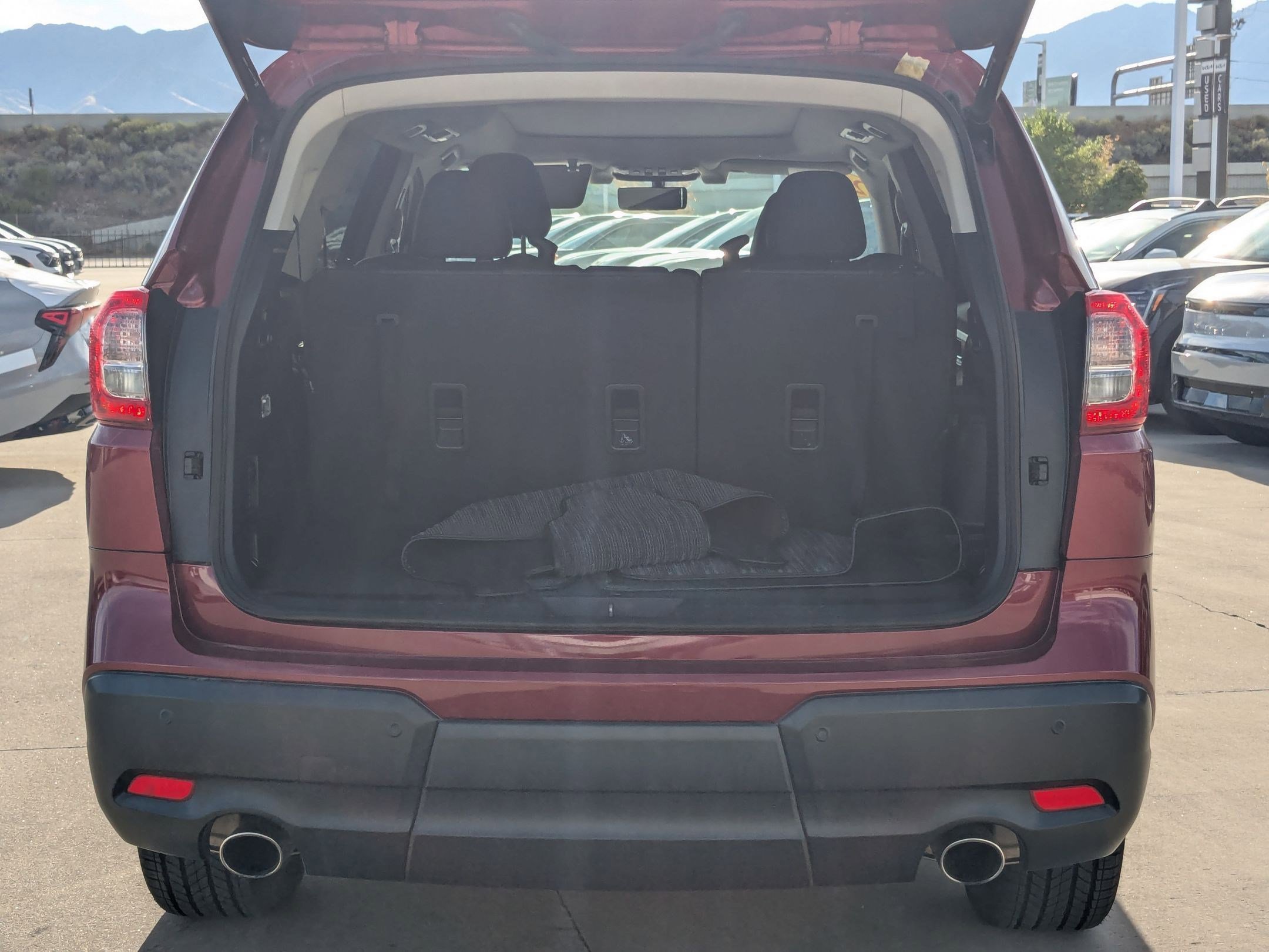 2022 Subaru Ascent Touring photo 25
