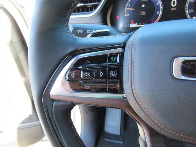2025 Jeep Grand Cherokee Summit photo 18