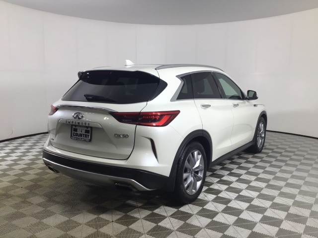 2019 Infiniti QX50 Luxe AWD photo 7