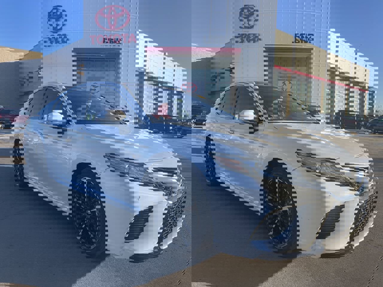 2018 Toyota Camry XSE's photo