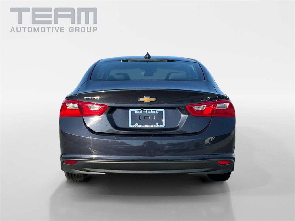 2023 Chevrolet Malibu 1LT photo 2