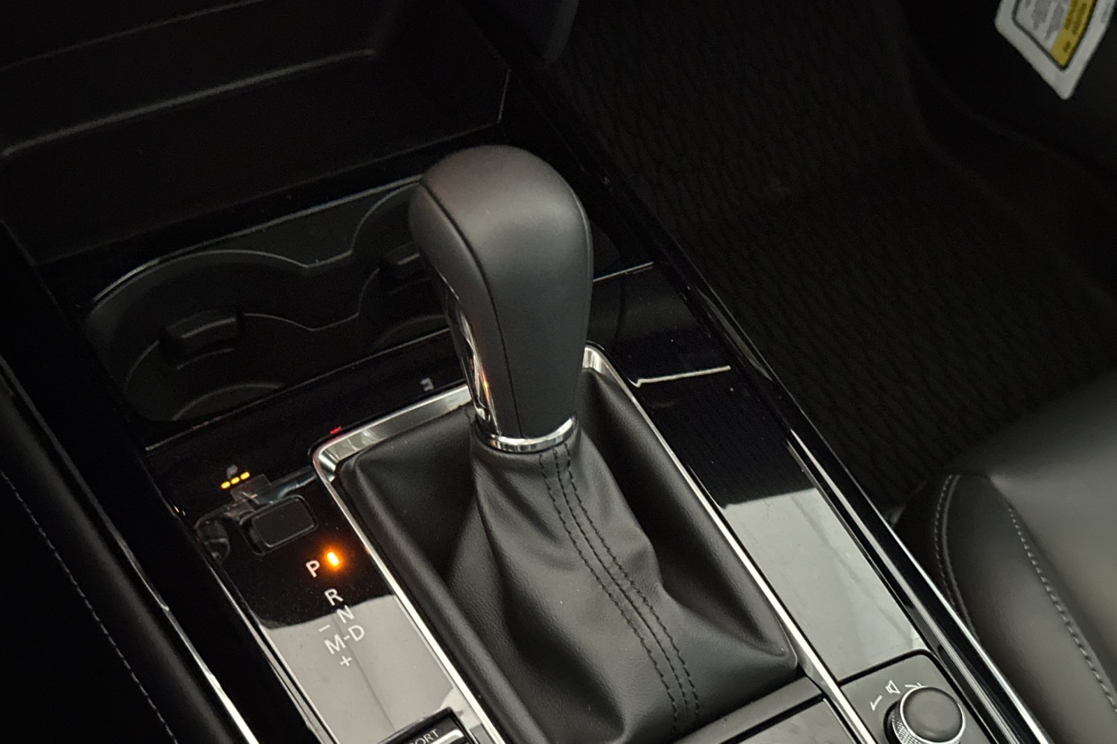 2025 Mazda CX-30 2.5 S Preferred photo 19