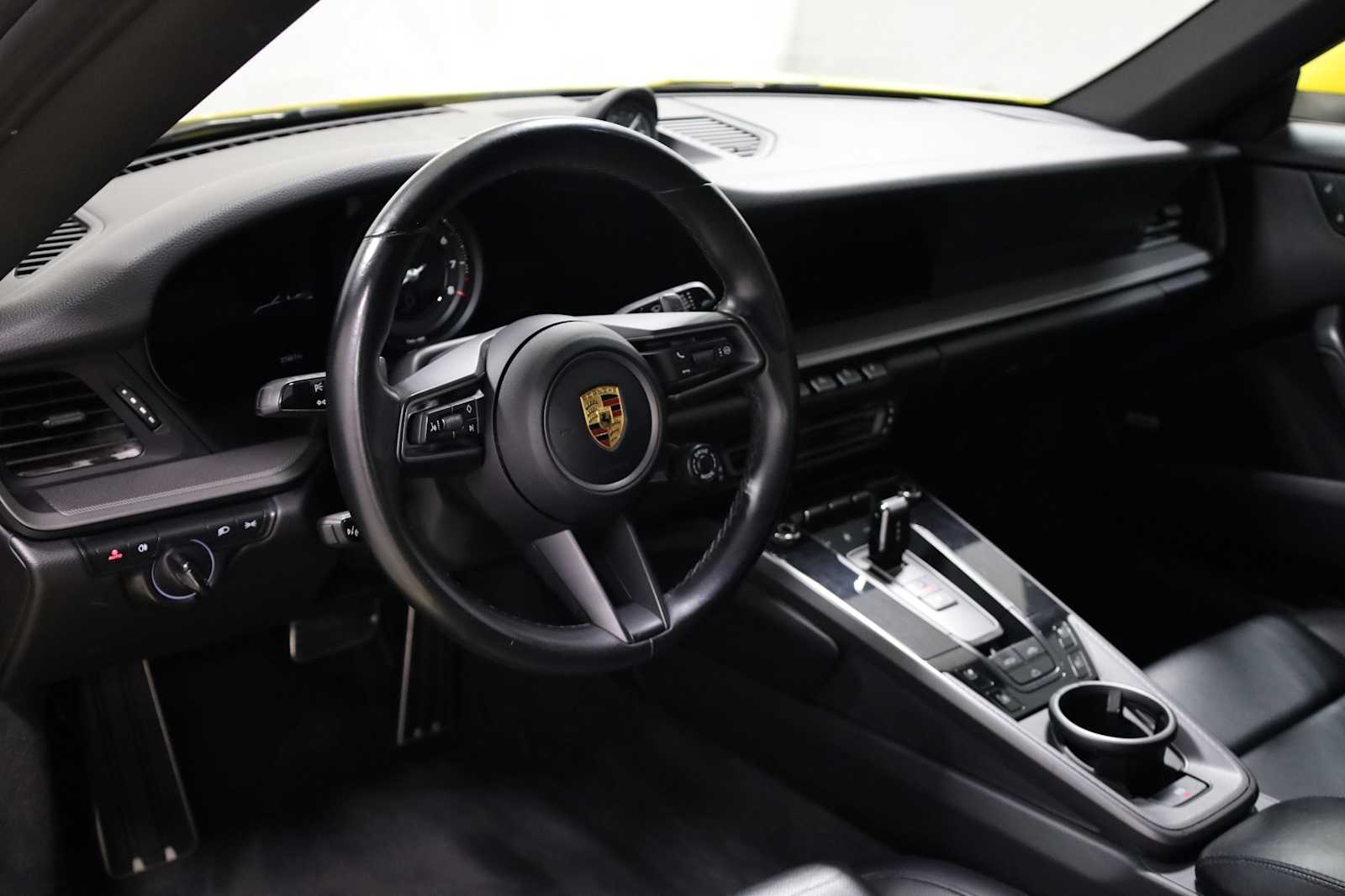 2022 Porsche 911 Cabriolet photo 4