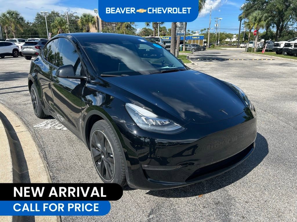 Used 2021 Tesla Model Y Long Range with VIN 5YJYGDEE2MF200900 for sale in Northfield, Minnesota