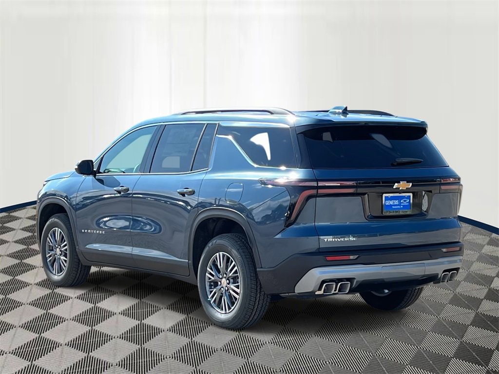 2026 Chevrolet Traverse photo 3