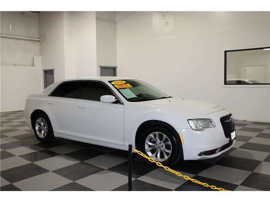 2020 Chrysler 300