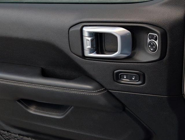 2021 Jeep Gladiator Overland photo 19