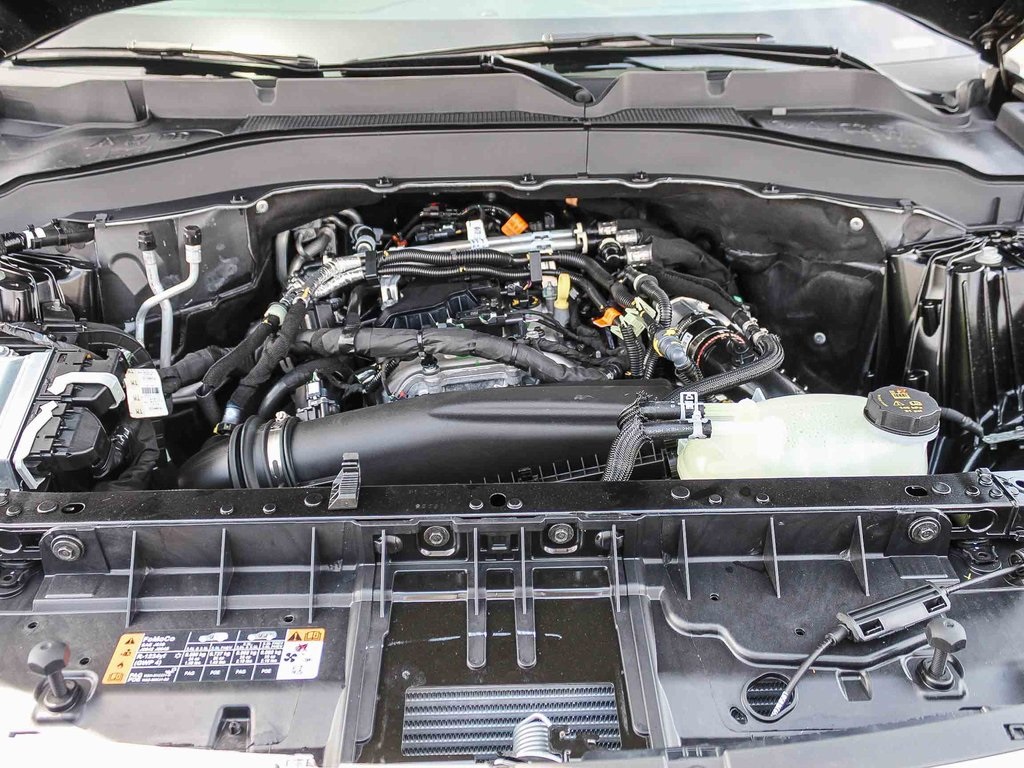 2025 Ford Explorer photo 27