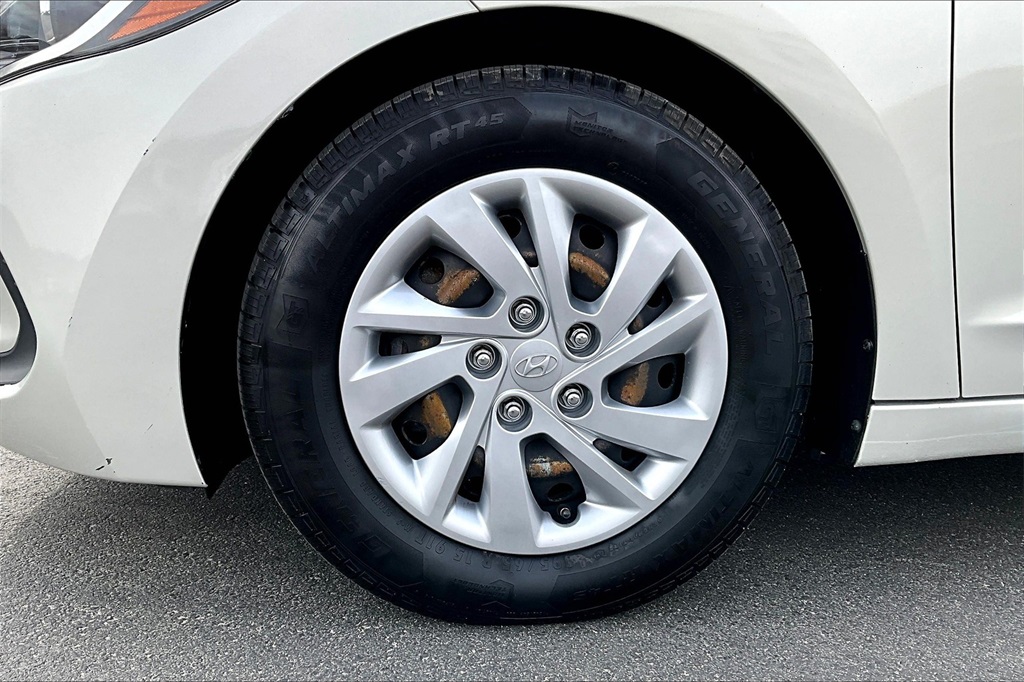 2017 Hyundai Elantra SE photo 7