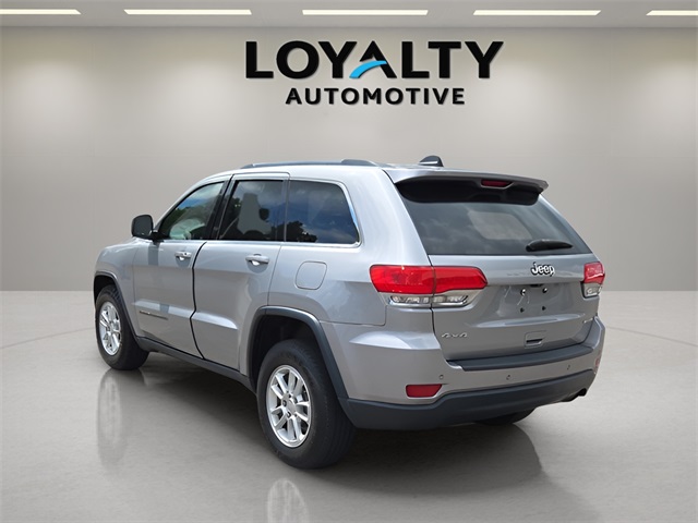 2018 Jeep Grand Cherokee Laredo photo 3