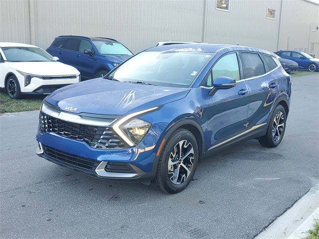 2023 Kia Sportage EX photo 3