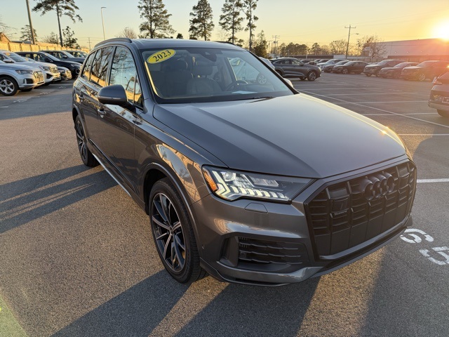 2023 Audi Q7 Premium Plus's photo