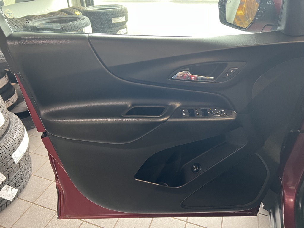 2019 Chevrolet Equinox LT photo 12