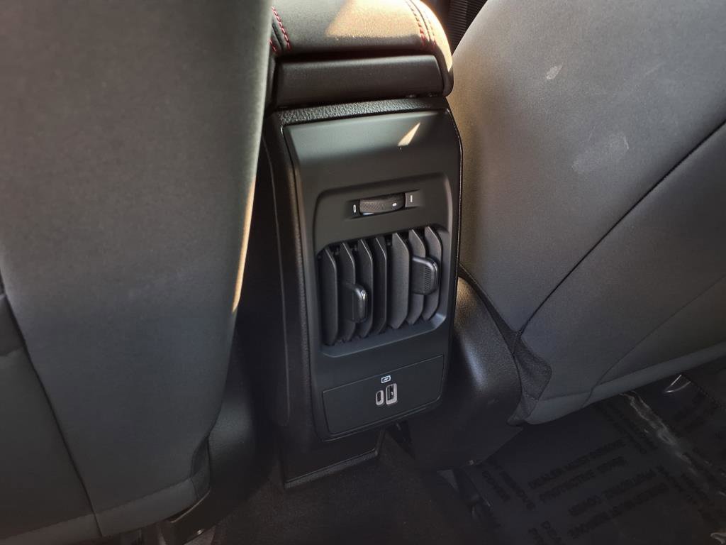 2024 Dodge Hornet GT photo 4