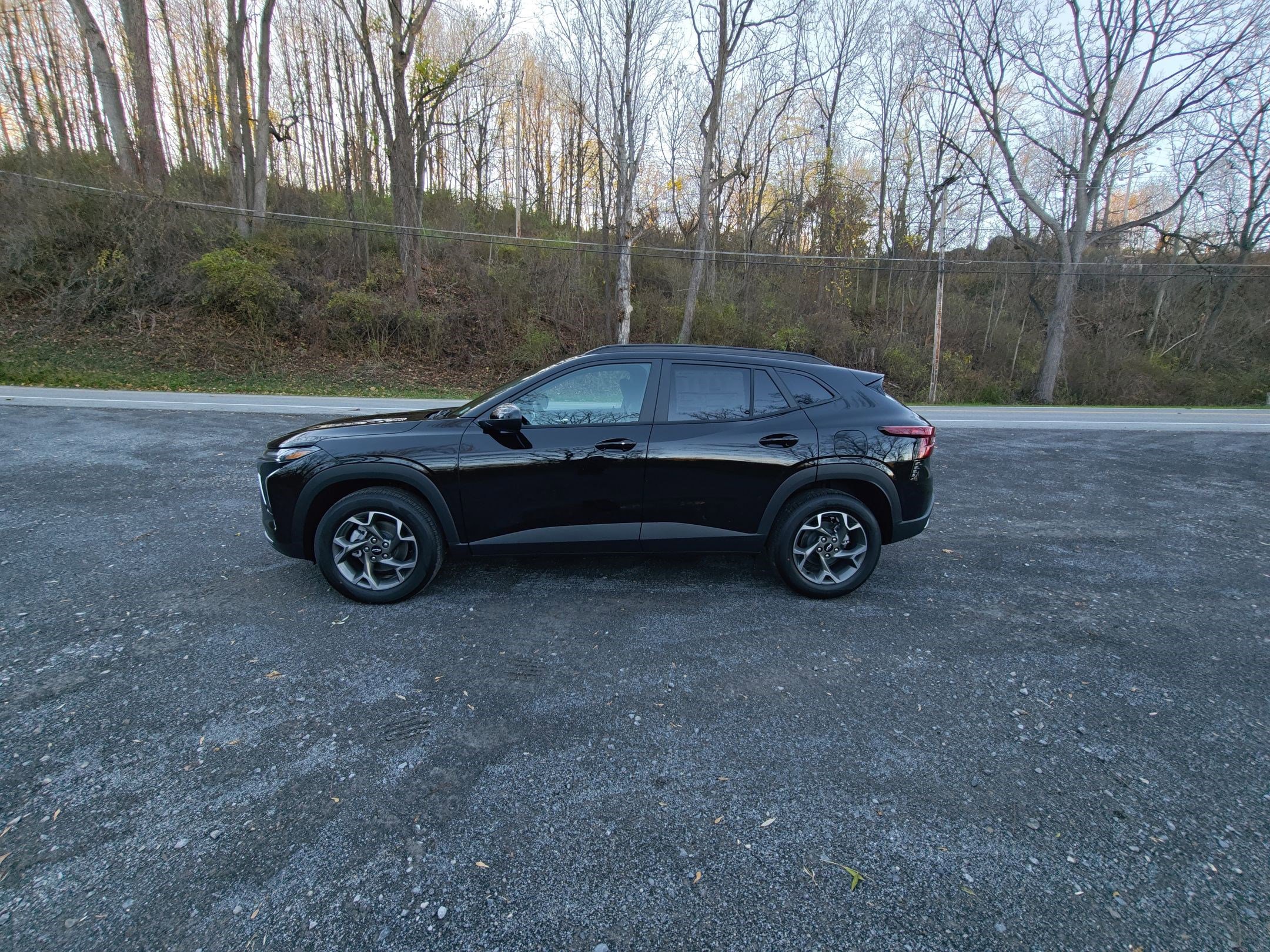 2026 Chevrolet Trax LT photo 2
