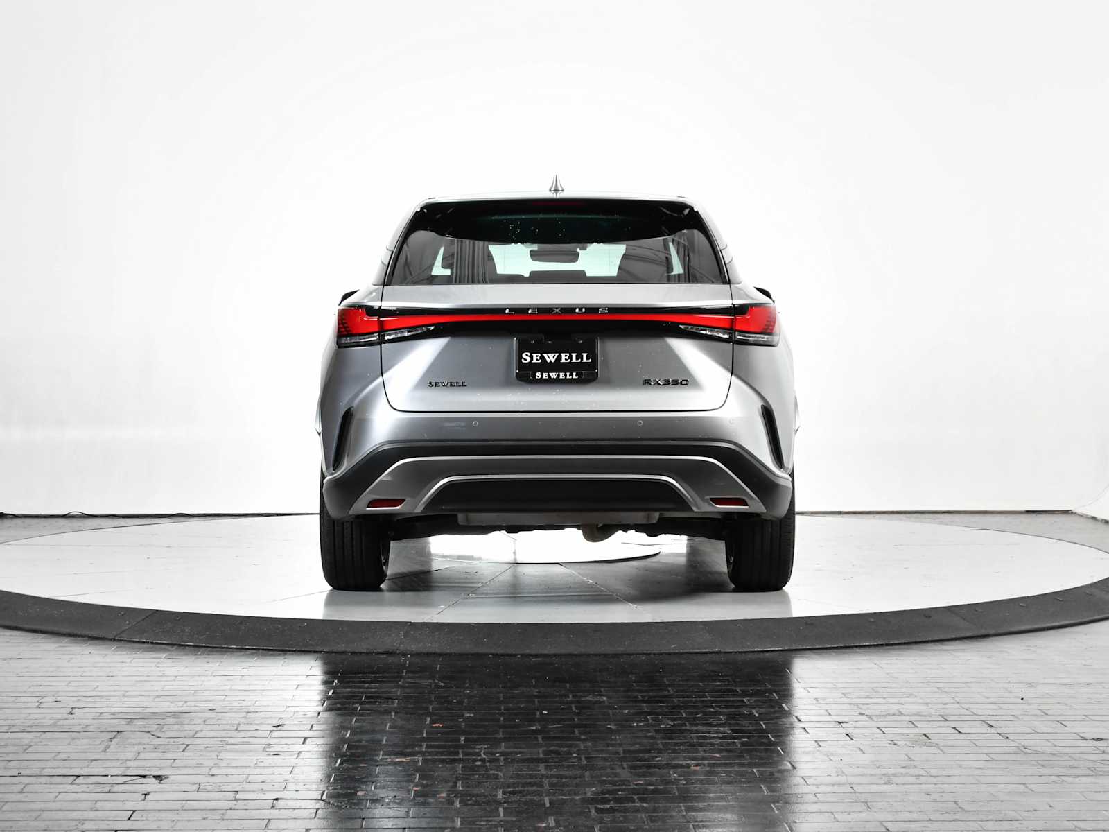 2025 Lexus RX photo 3