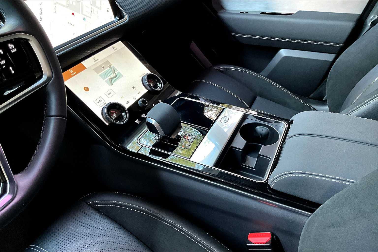 2023 Land Rover Range Rover Velar R-Dynamic S photo 12