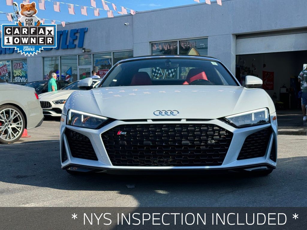 2022 Audi R8 V10 Performance photo 2
