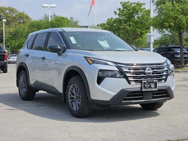 2025 Nissan Rogue S photo 2