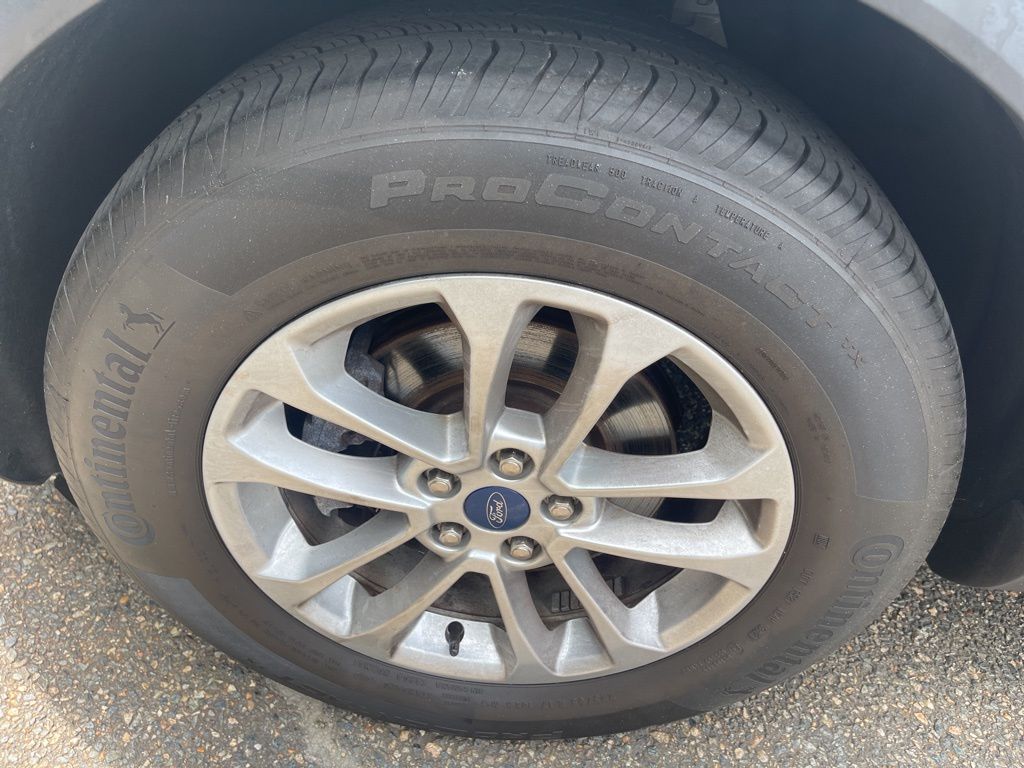 2021 Ford Escape SE photo 13