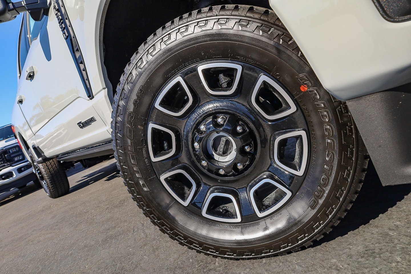 2026 Ford F-350 Platinum photo 2