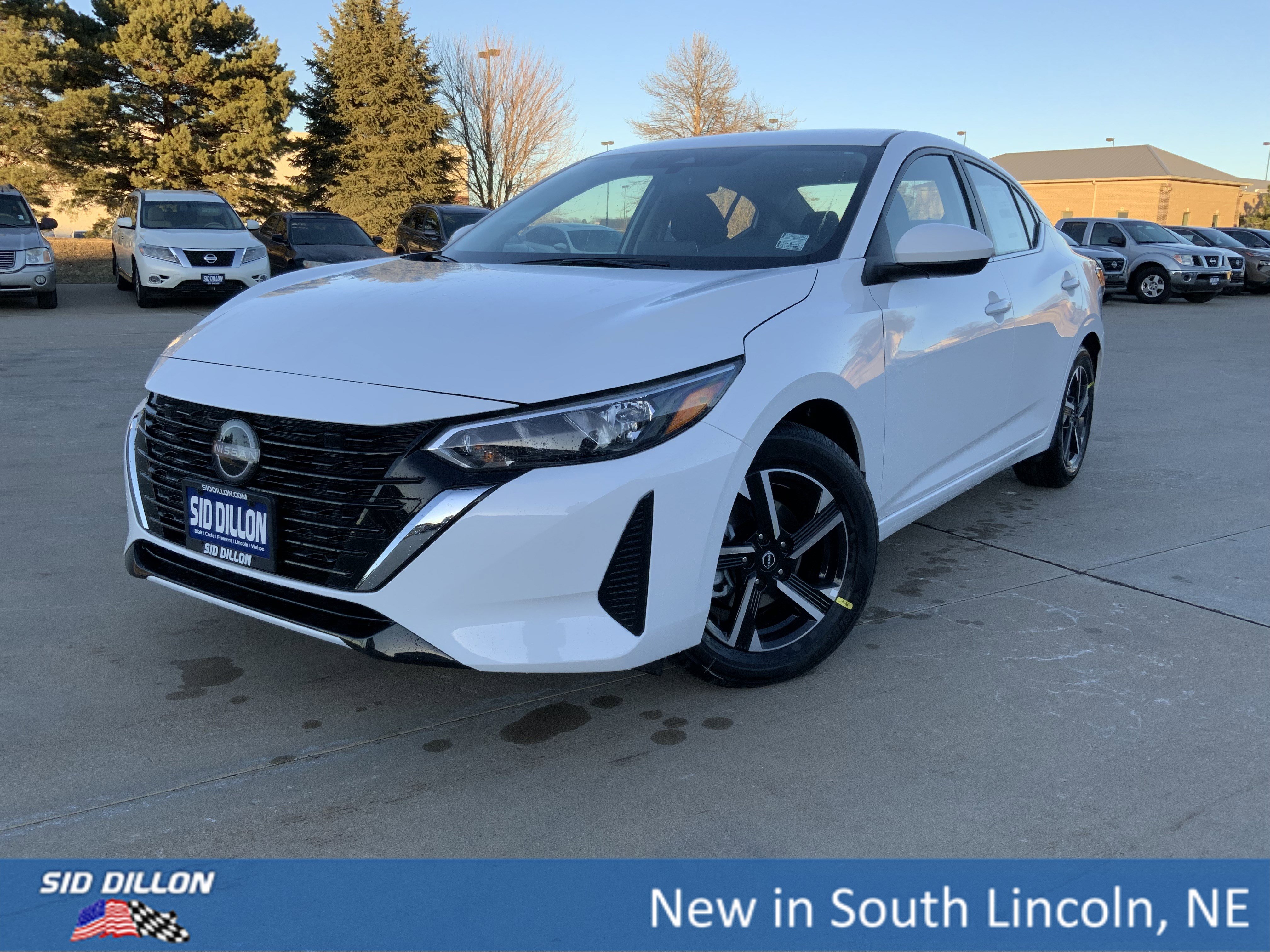 2025 Nissan Sentra SV's photo