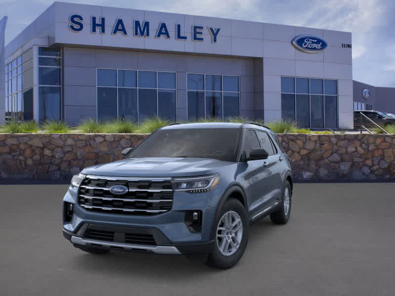 2025 Ford Explorer photo 2