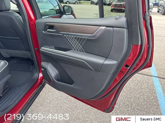 2024 Gmc Acadia Denali photo 25