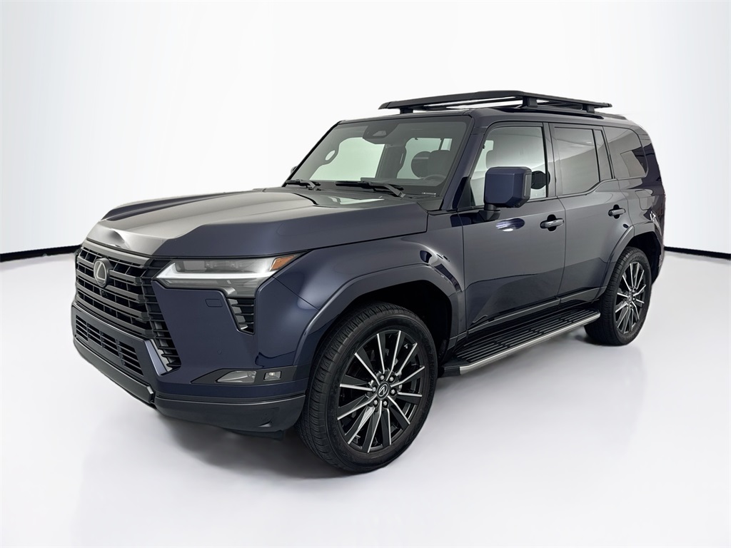 2024 Lexus GX Luxury's photo