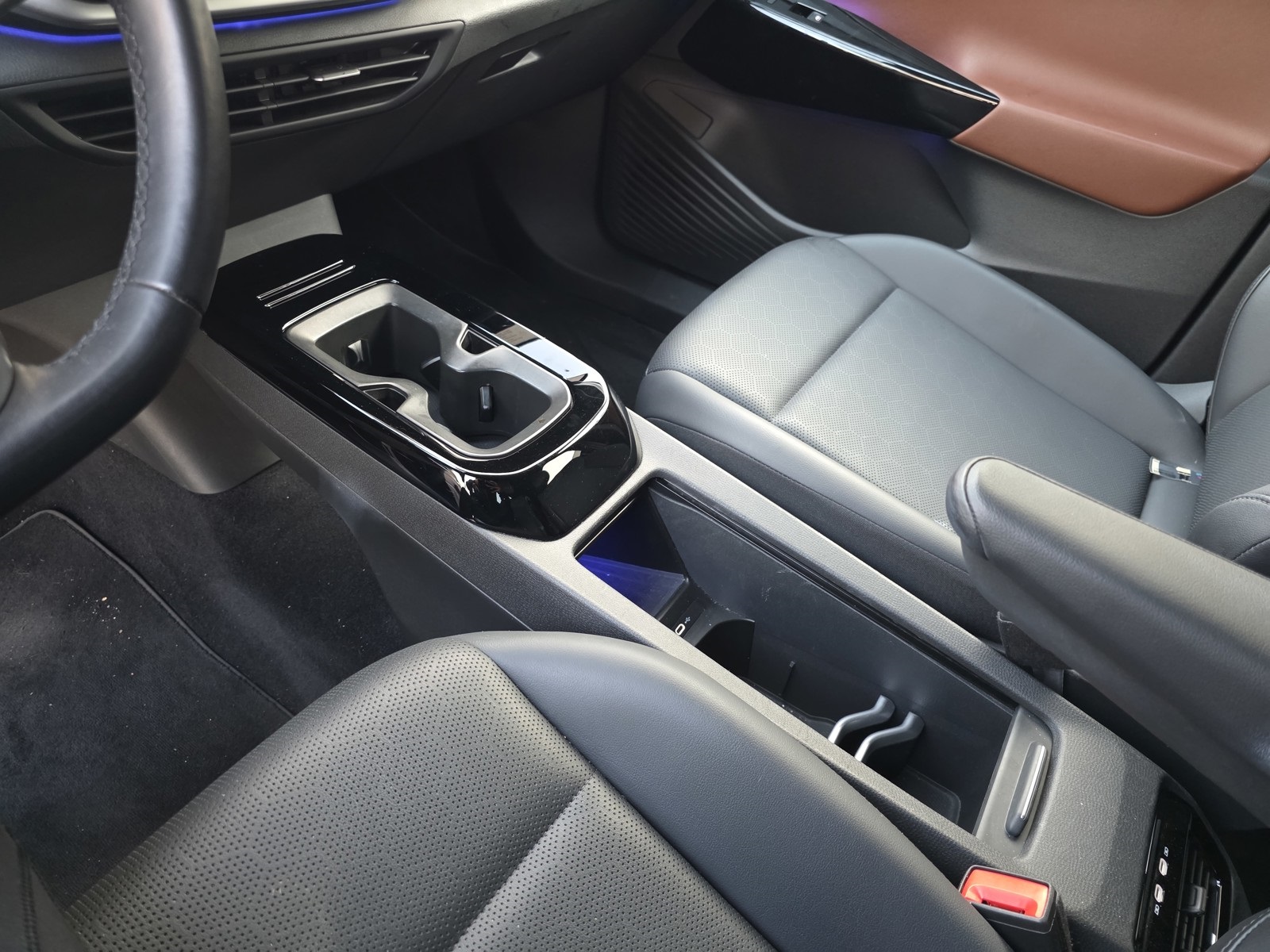 2022 Volkswagen ID.4 Pro S photo 17