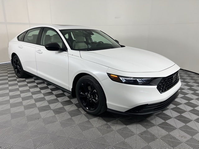 2025 Honda Accord SE's photo