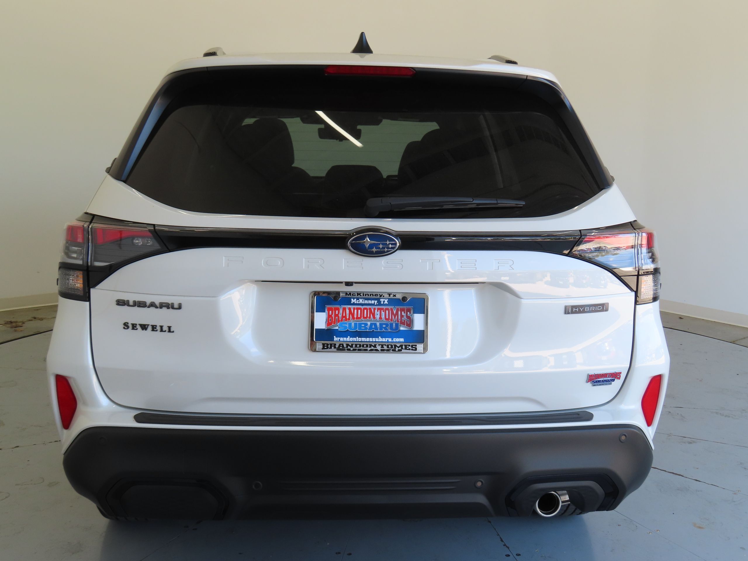 2025 Subaru Forester Touring photo 4