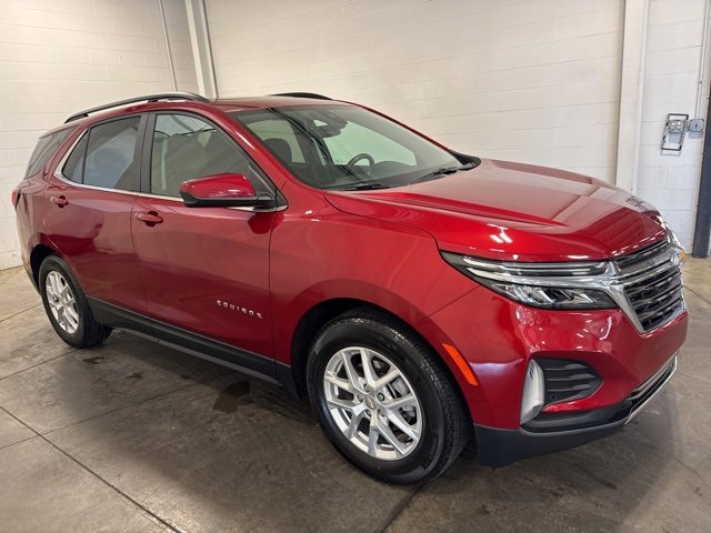 2023 Chevrolet Equinox LT photo 3