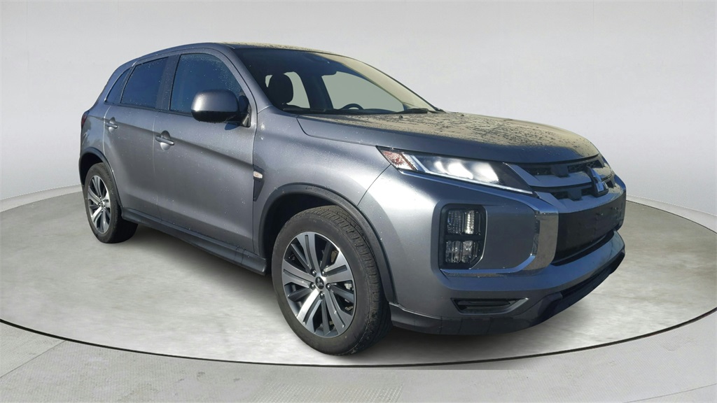 2024 Mitsubishi Outlander Sport ES's photo