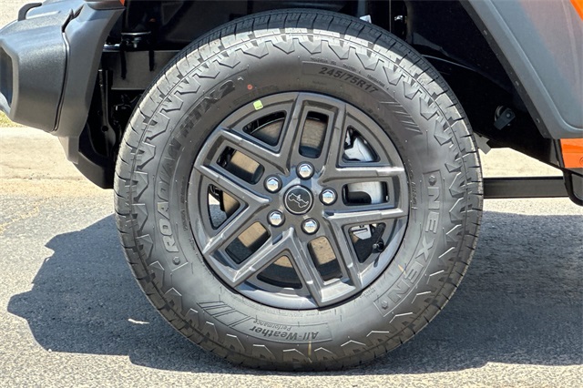 2025 Jeep Wrangler Sport S photo 22