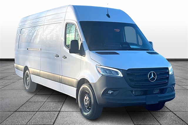 2025 Mercedes-Benz Sprinter Cargo Van Base's photo