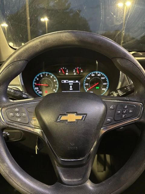 2021 Chevrolet Equinox LS photo 11