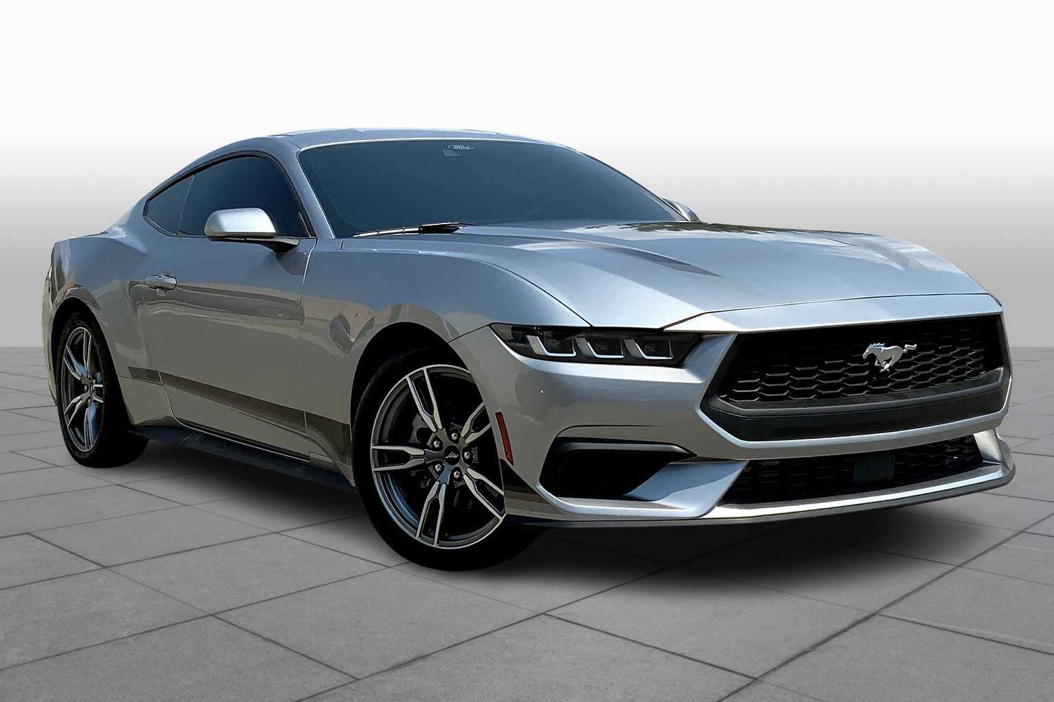 2024 Ford Mustang EcoBoost photo 2