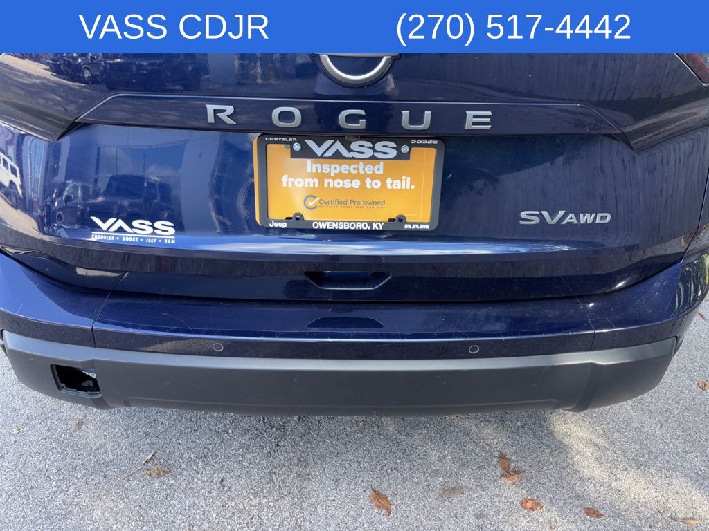 2024 Nissan Rogue SV photo 5