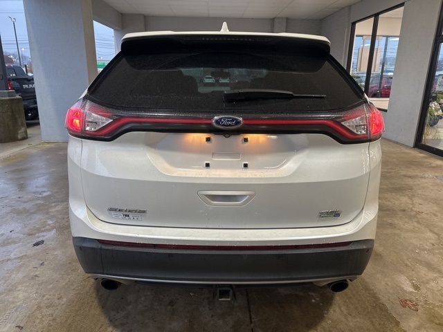 2015 Ford Edge SEL photo 4