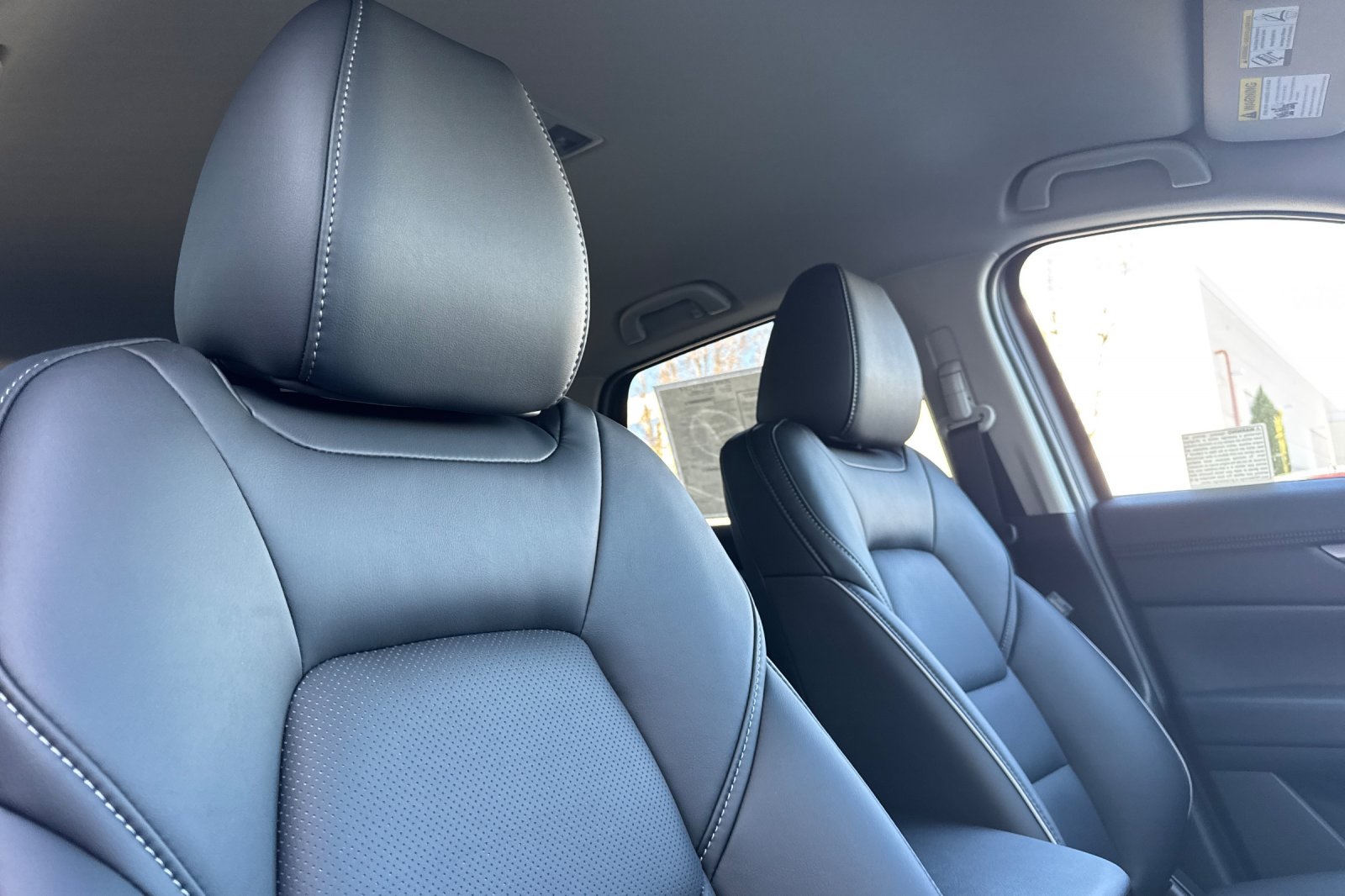 2025 Mazda CX-5 2.5 Select photo 17