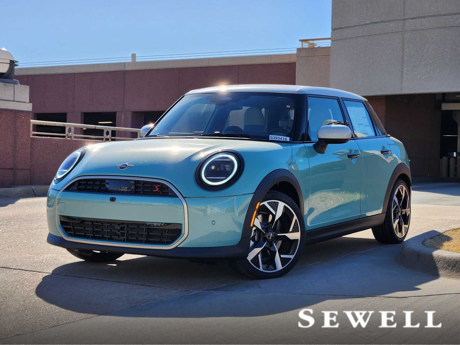 2026 MINI Hardtop 4 Door S's photo