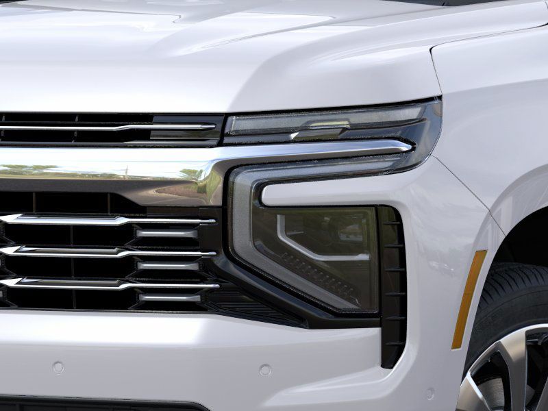 2025 Chevrolet Suburban Premier photo 9