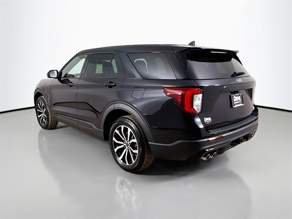 2022 Ford Explorer ST photo 9
