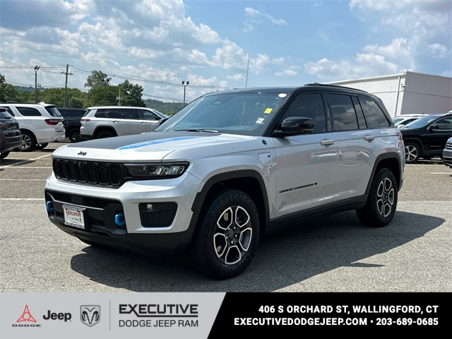 2023 Jeep Grand Cherokee Trailhawk 4xe's photo