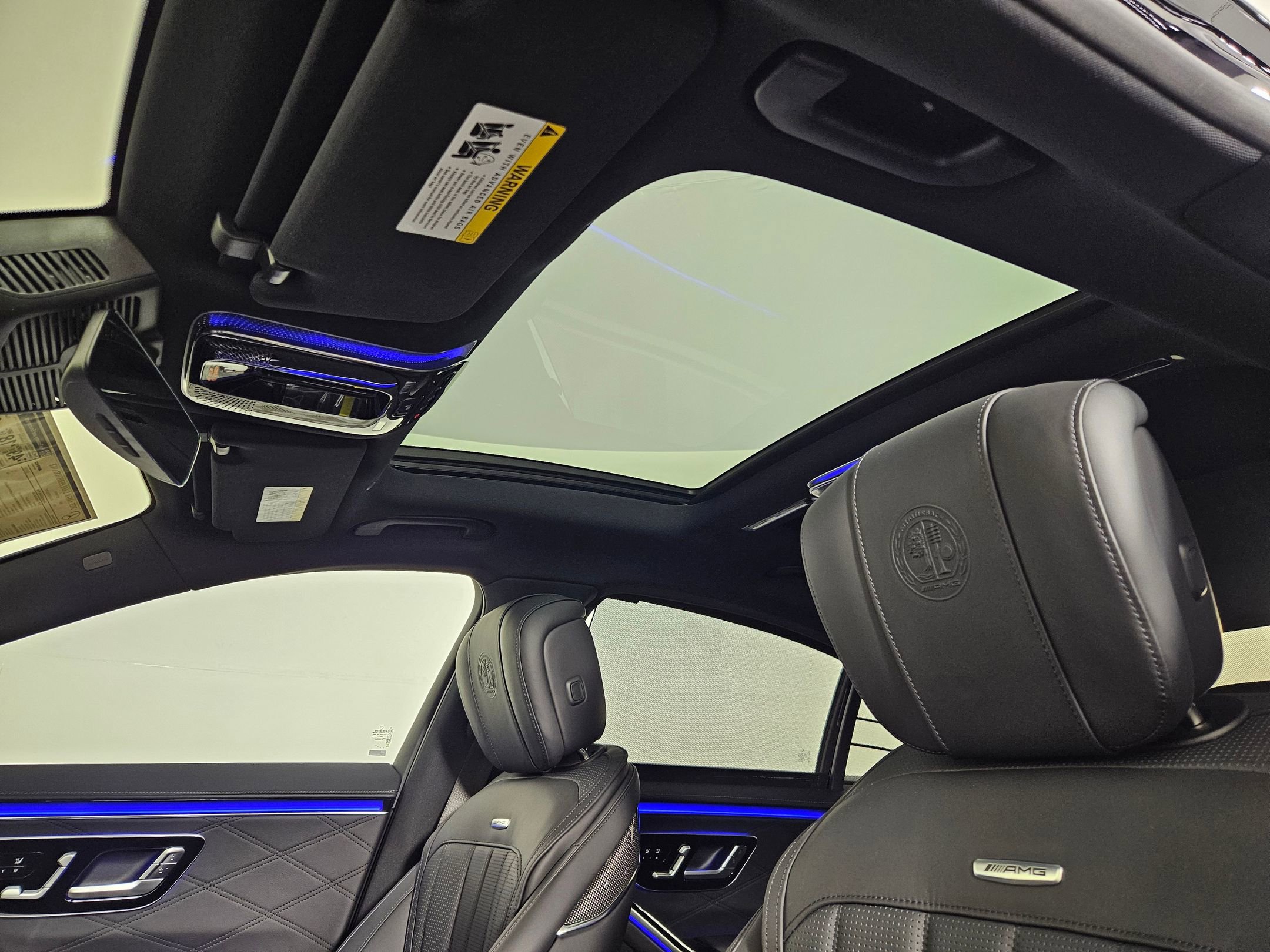 2025 Mercedes Benz S AMG 63 e 4MATIC photo 18