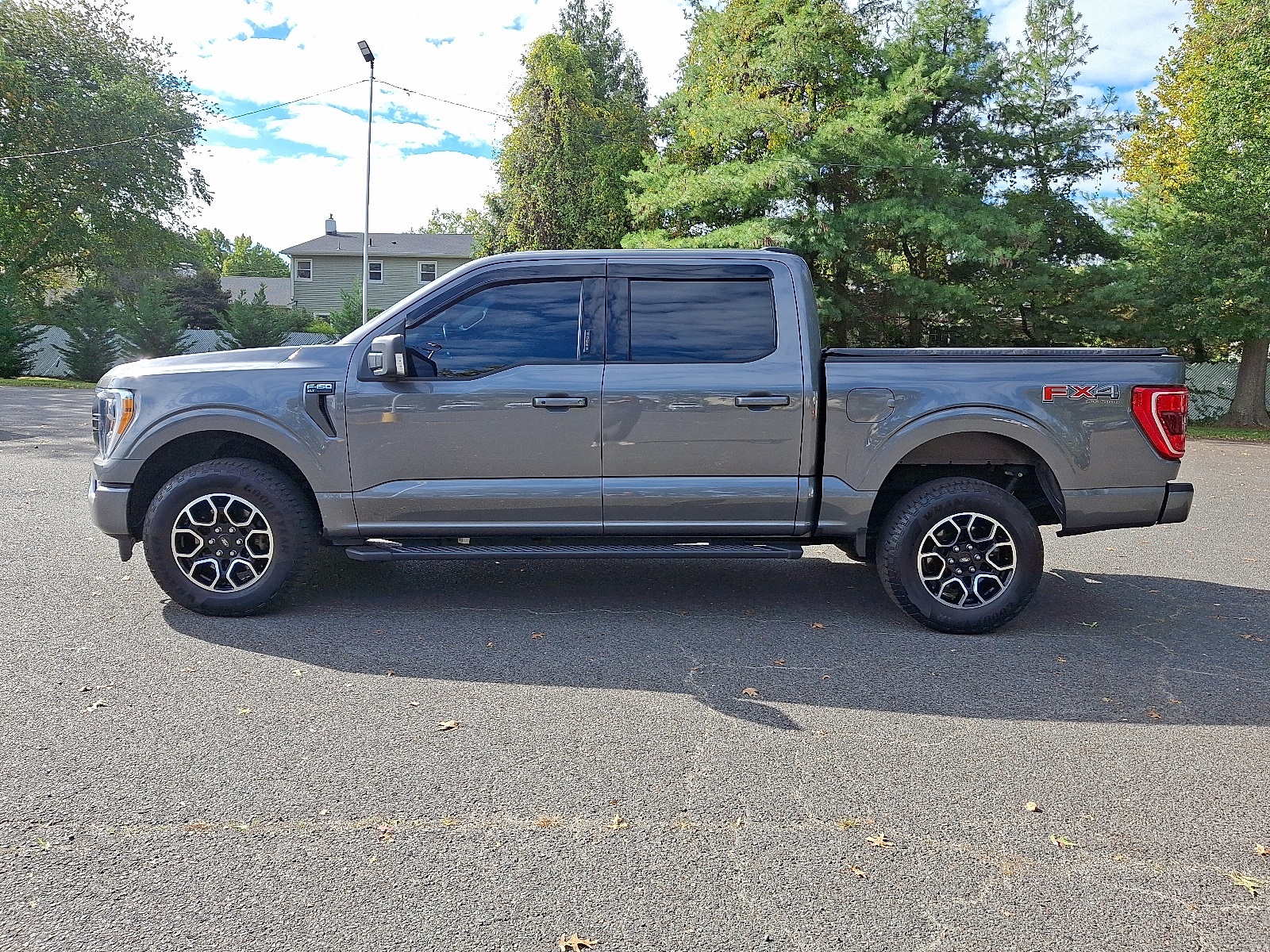 2022 Ford F-150 XLT photo 3