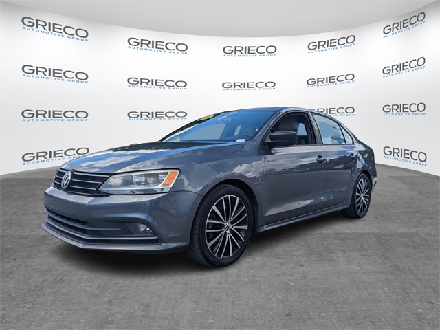 2016 Volkswagen Jetta 1.8T Sport photo 4