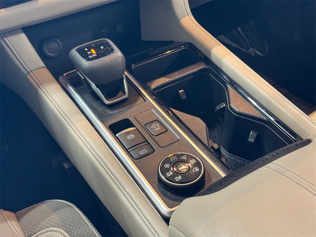 2022 Nissan Pathfinder SL photo 32